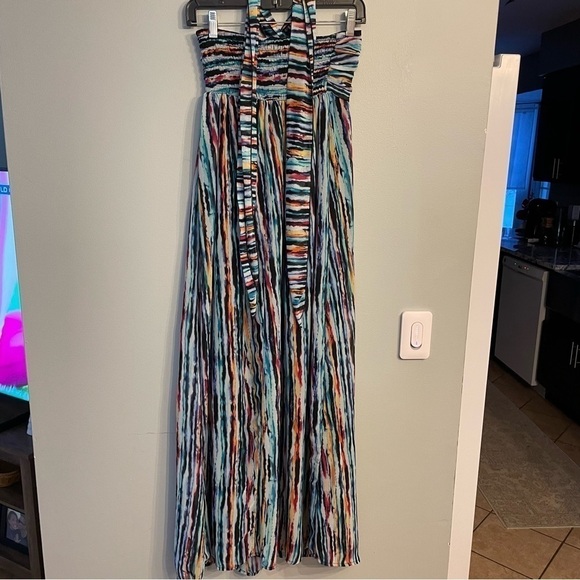 *Xhiliration XS halter maxi dress - Picture 7 of 8